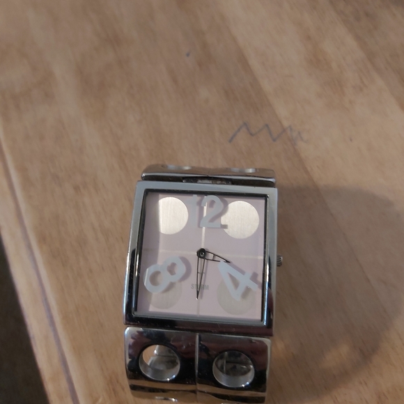 Storm watch - Picture 2 of 3